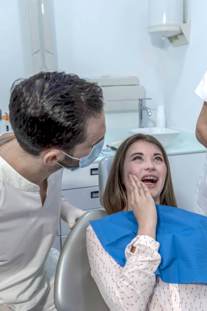 Best Emergency Tooth Extraction in Malvern, IA